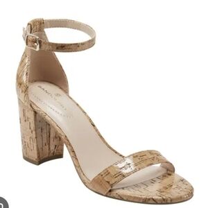 Bandolino NWT and box Armory Heel Med Natural size 8